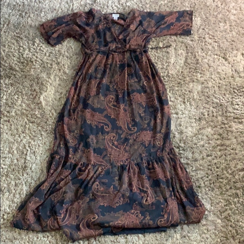 Maternity maxi dress